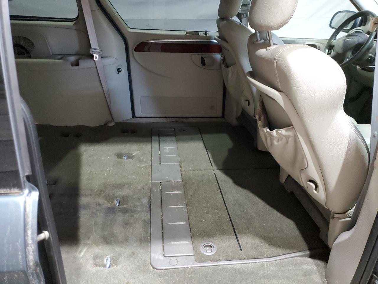 2005 Chrysler Town & Country Limited VIN: 2C8GP64L15R193031 Lot: 80980765