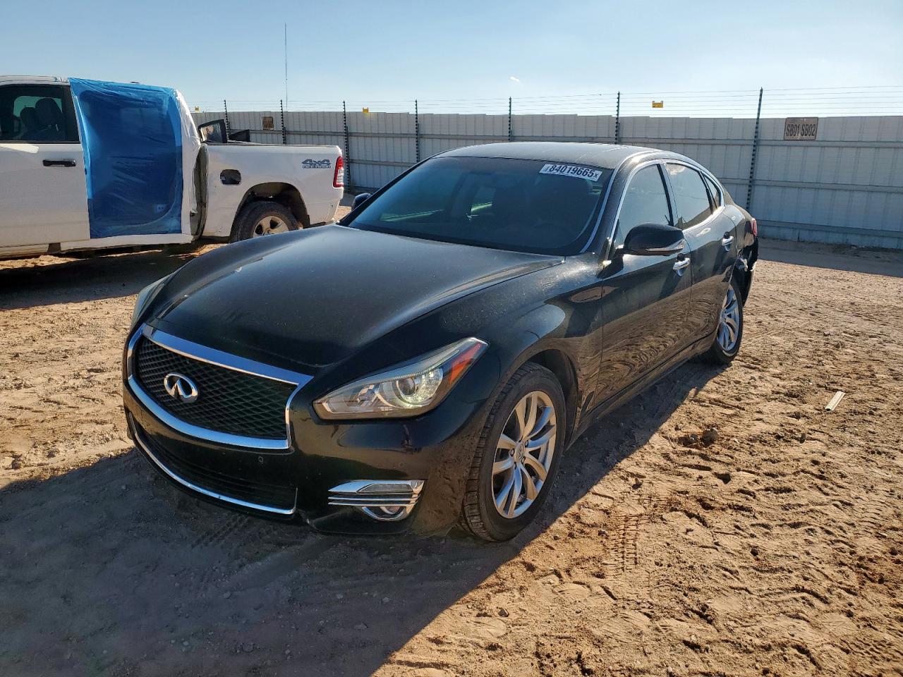 2018 Infiniti Q70 3.7 Luxe black null gas JN1BY1AR8JM220522 photo #1