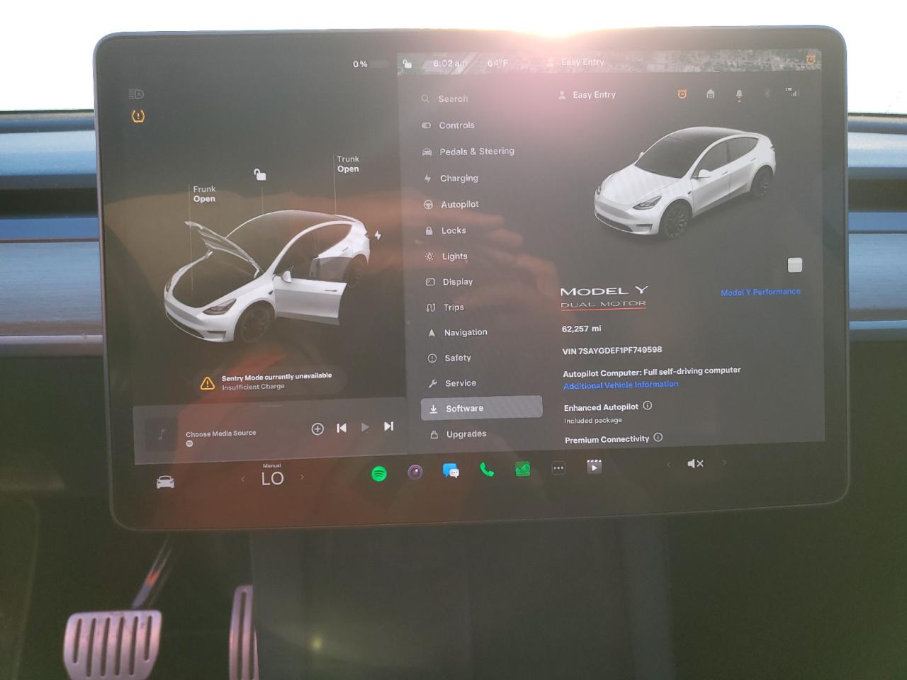 2023 Tesla Model Y VIN: 7SAYGDEF1PF749598 Lot: 84034615