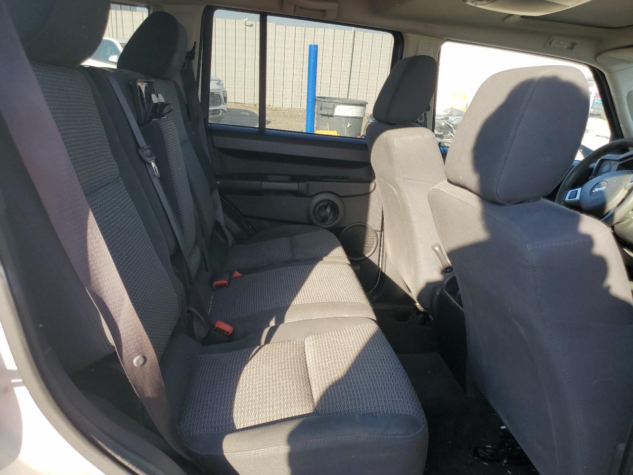 2008 Jeep Commander Sport VIN: 1J8HG48N78C159168 Lot: 81878975