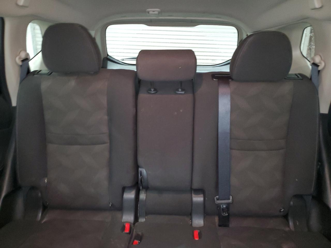 2016 Nissan Rogue S VIN: KNMAT2MV1GP638627 Lot: 81342955