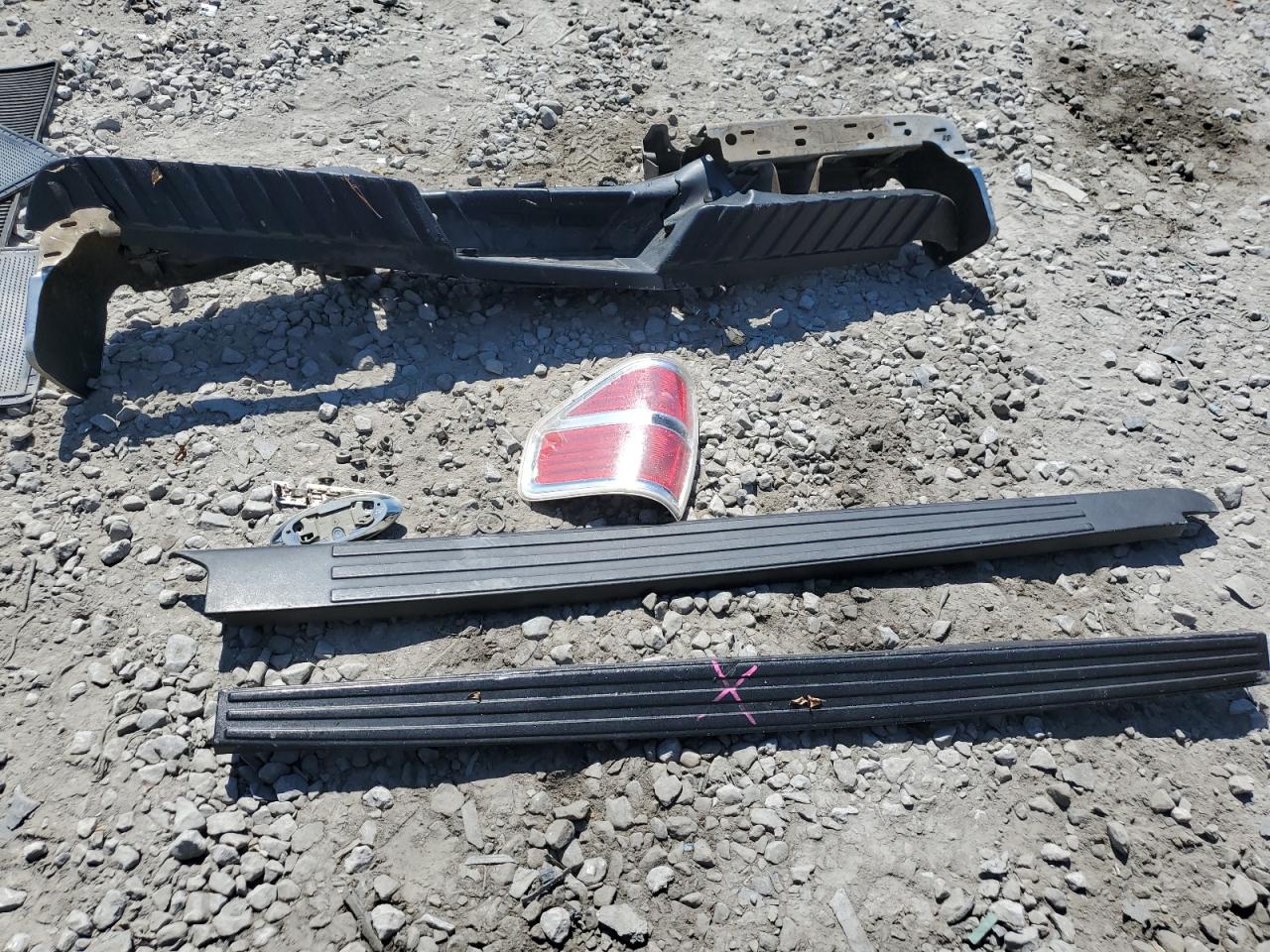 2010 Ford F150 Supercrew VIN: 1FTFW1EV3AFC81843 Lot: 81516295