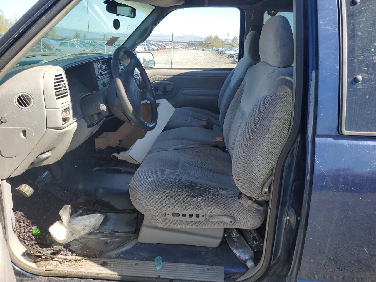 1996 Chevrolet Gmt-400 C1500 VIN: 2GCEC19M4T1184750 Lot: 83863255