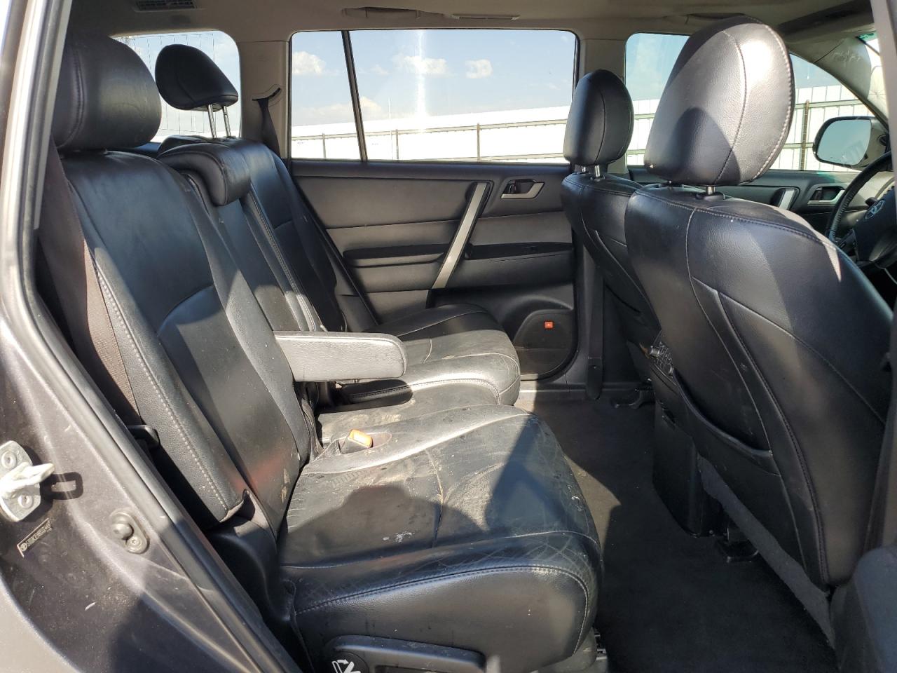 2011 Toyota Highlander Base VIN: 5TDZK3EH8BS024497 Lot: 81783365