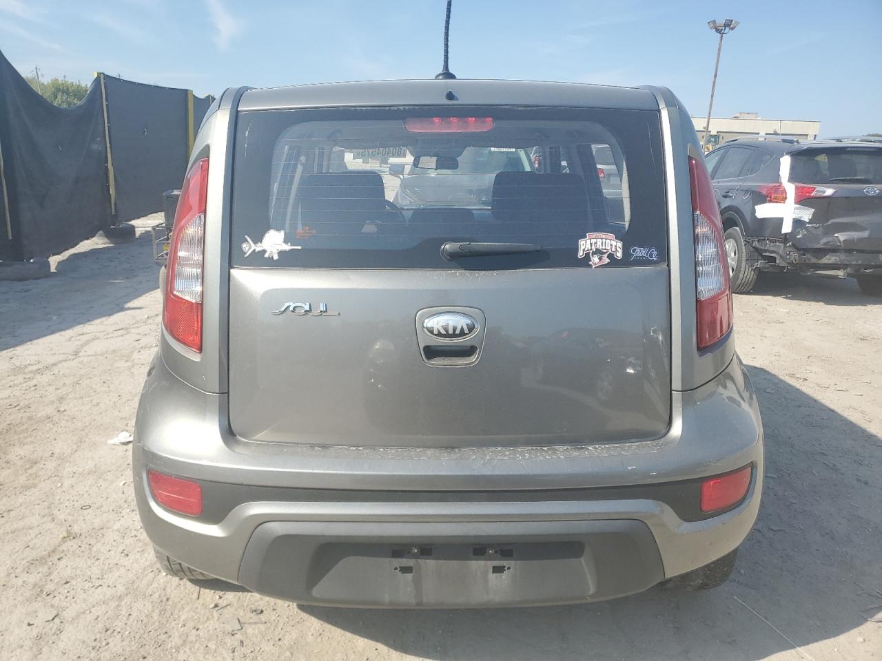 2013 Kia Soul VIN: KNDJT2A52D7596601 Lot: 80404575