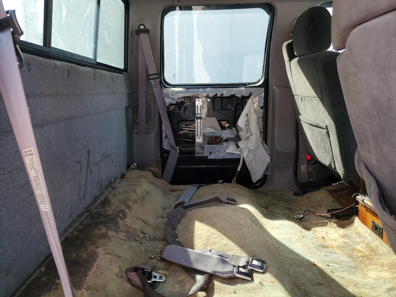 1995 Ford F350 VIN: 1FTJW35FXSEA11952 Lot: 81600895