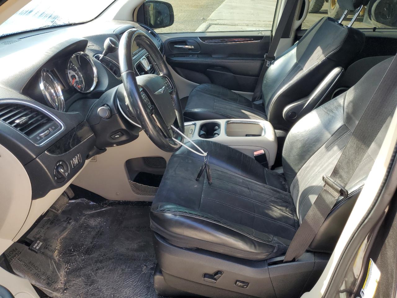 2014 Chrysler Town & Country Touring L VIN: 2C4RC1CG7ER413494 Lot: 71007325