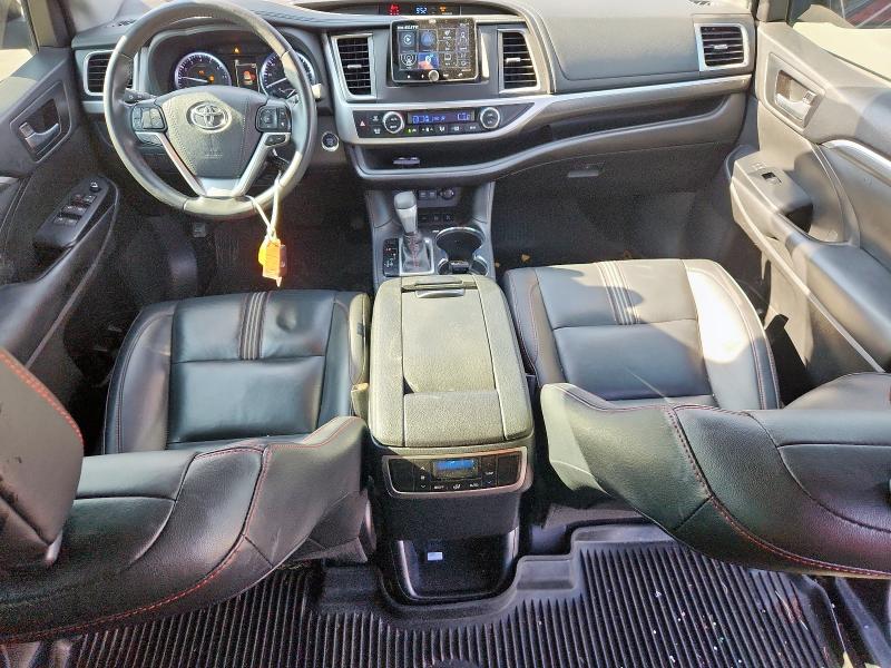  TOYOTA HIGHLANDER 2019 Czerwony