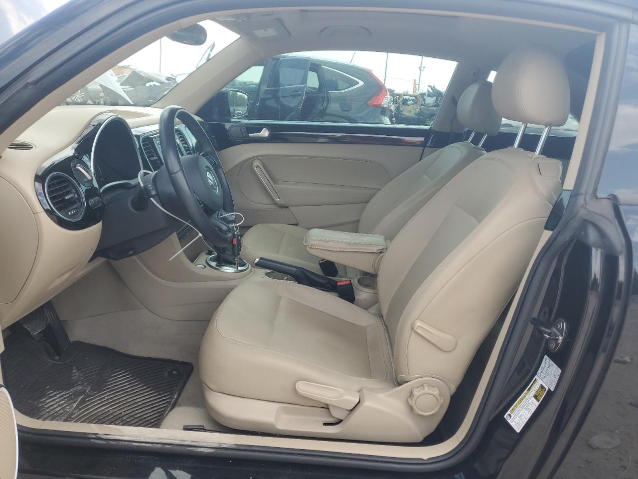 2014 Volkswagen Beetle VIN: 3VWJP7AT3EM610087 Lot: 80900755