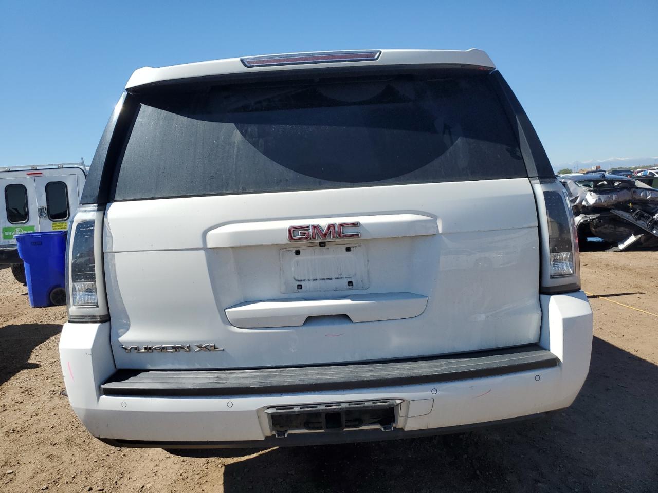 2016 GMC Yukon Xl K1500 Slt VIN: 1GKS2GKC1GR262333 Lot: 83965535