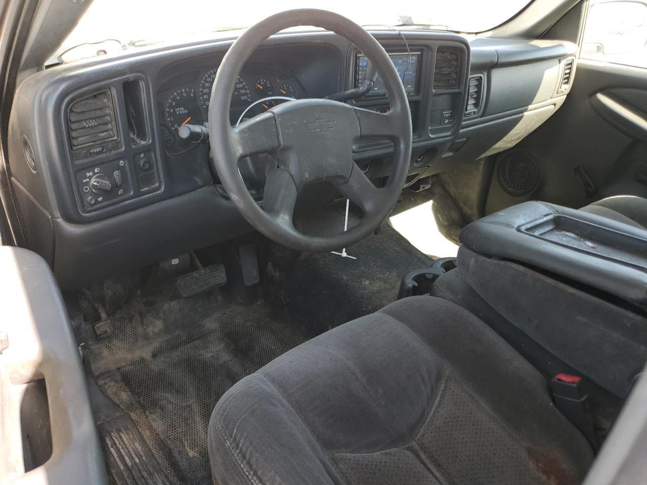 2004 Chevrolet Silverado C2500 Heavy Duty VIN: 1GCHC29U84E221706 Lot: 84044265