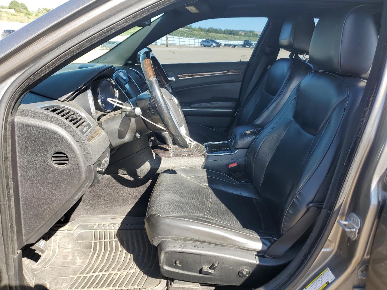 2011 Chrysler 300C VIN: 2C3CA6CT5BH523195 Lot: 80907355