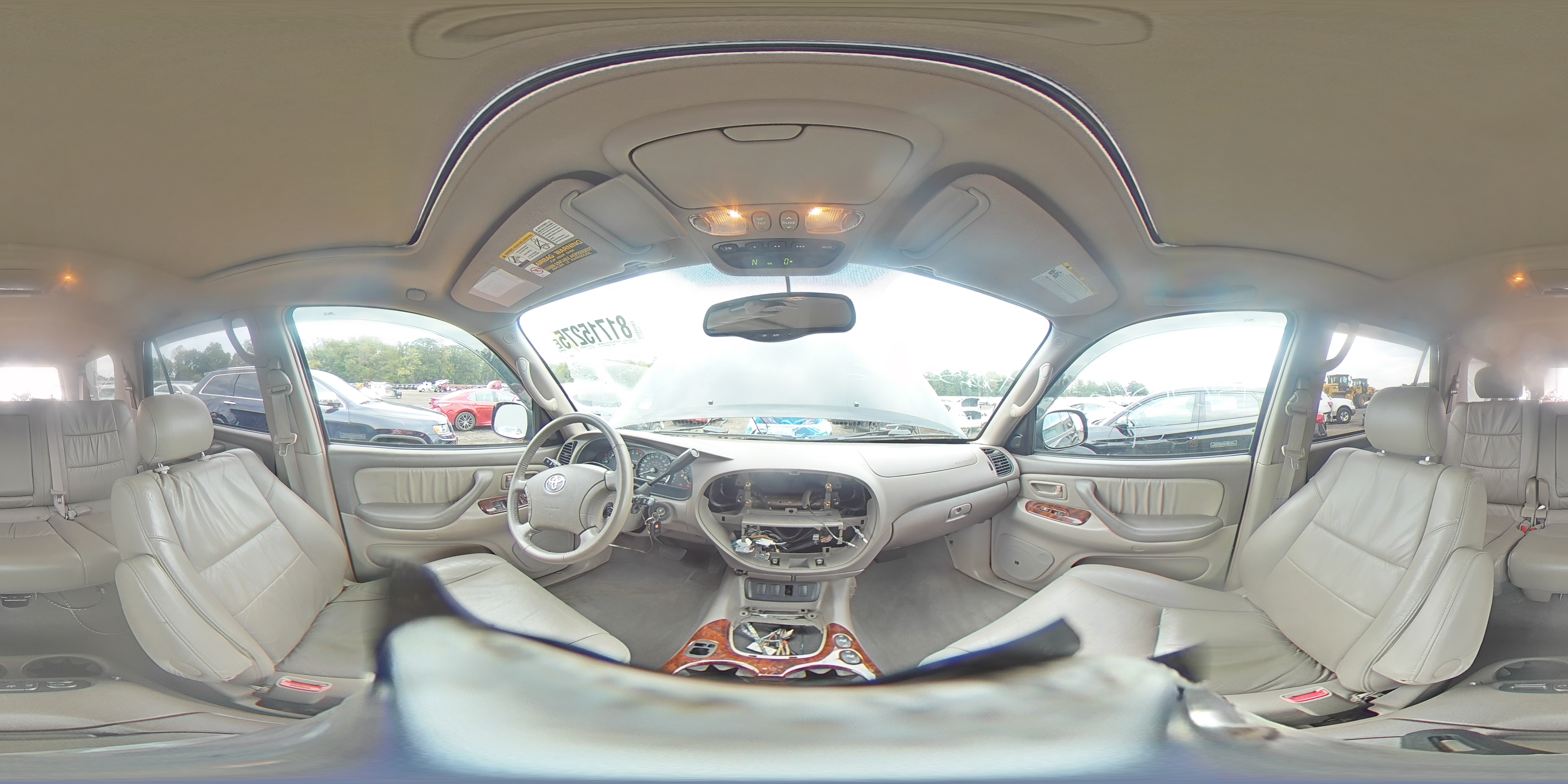 2005 Toyota Sequoia Limited VIN: 5TDZT38A85S242777 Lot: 81715275