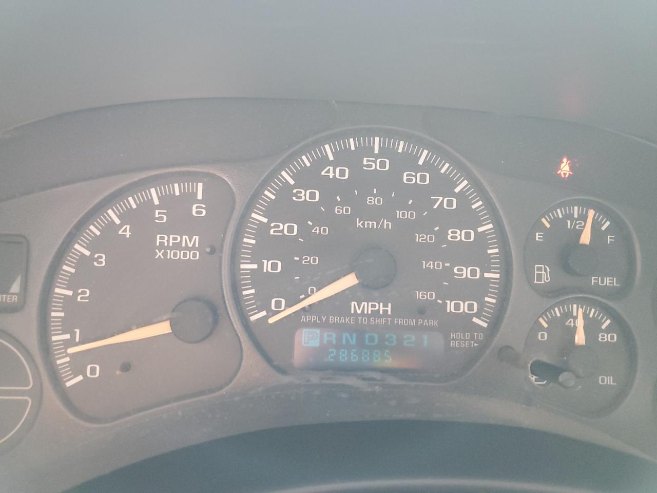 2002 GMC Yukon Xl K1500 VIN: 3GKFK16Z32G323042 Lot: 71802735