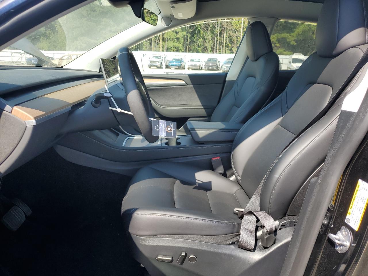 2023 Tesla Model Y VIN: 7SAYGDEE4PA143135 Lot: 81751105