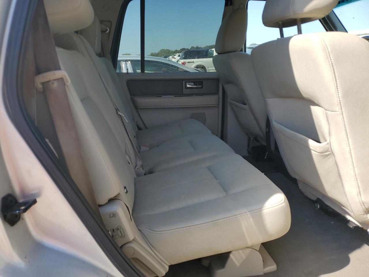 2010 Ford Expedition Xlt VIN: 1FMJU1F57AEA88269 Lot: 80178725