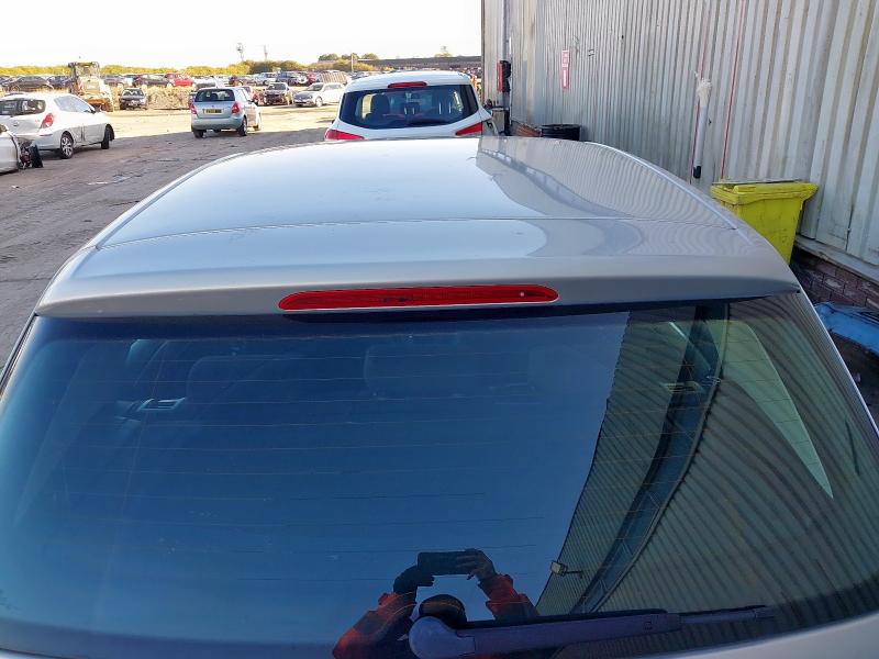 2010 VOLKSWAGEN GOLF S TDI 