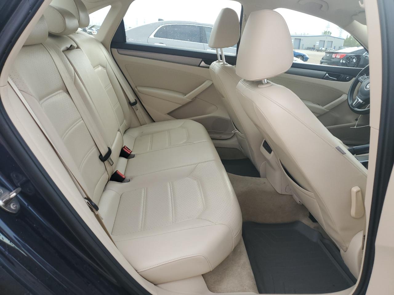 2015 Volkswagen Passat Se VIN: 1VWBV7A30FC052714 Lot: 82056875