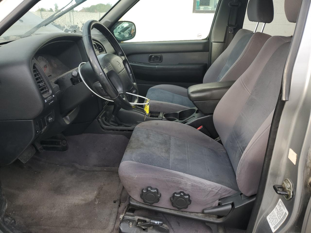 2001 Nissan Pathfinder Le VIN: JN8DR09Y11W570480 Lot: 81811065