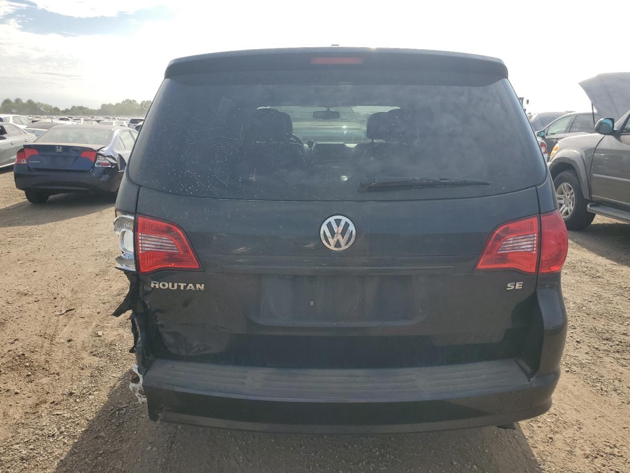 2013 Volkswagen Routan Se VIN: 2C4RVABGXDR724718 Lot: 71950275