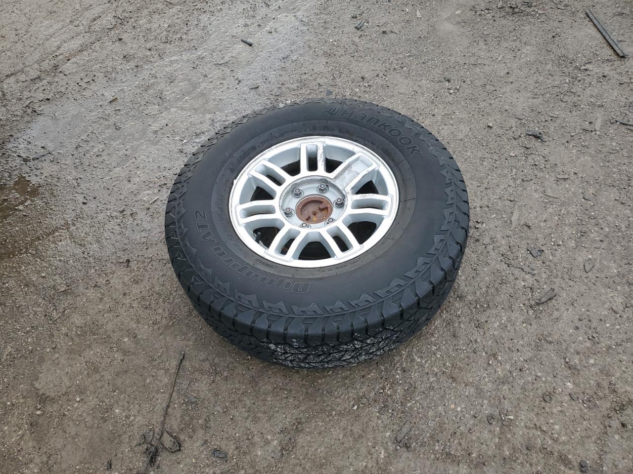 2008 Hummer H3 VIN: 5GTEN43E688186137 Lot: 81715725