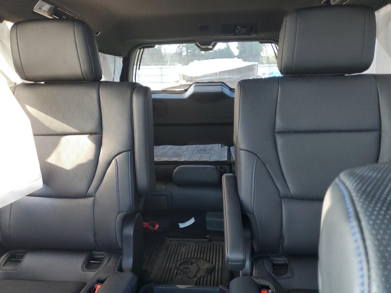 2023 Toyota Sequoia Sr5 VIN: 7SVAAABA6PX015901 Lot: 82107645