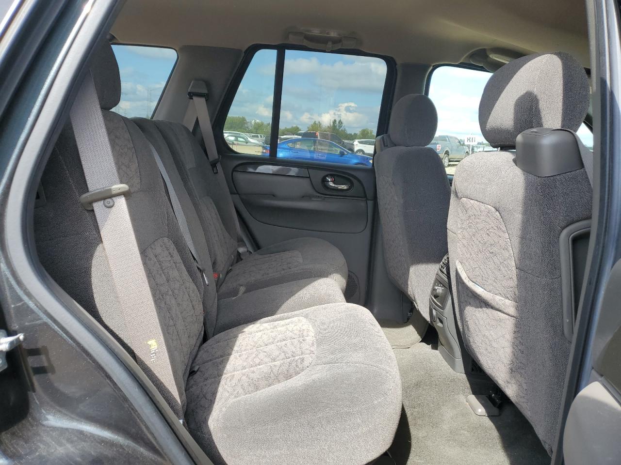 2004 GMC Envoy VIN: 1GKDT13S542440239 Lot: 81712315