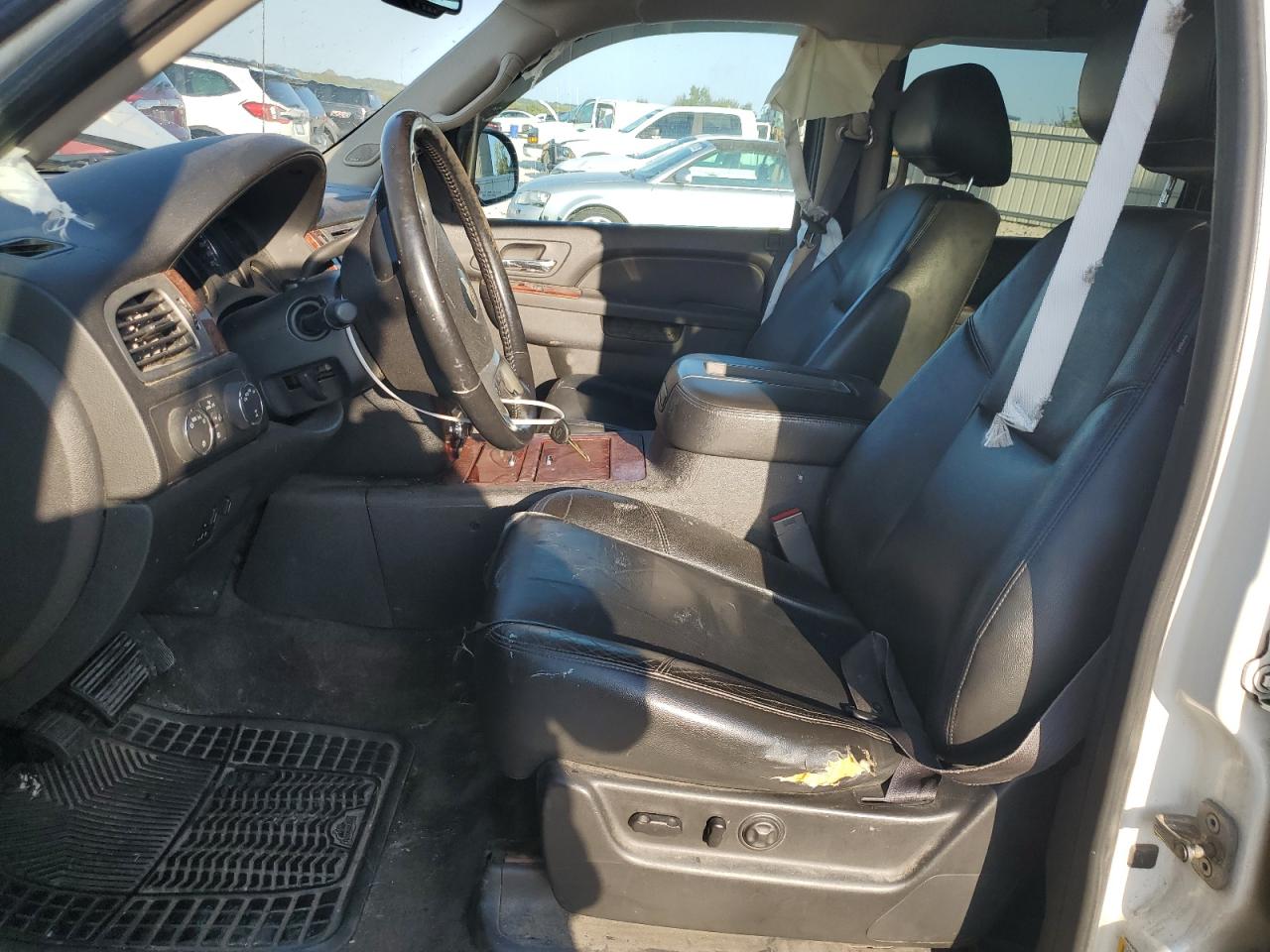 2012 Chevrolet Avalanche Ltz VIN: 3GNTKGE73CG220679 Lot: 83823975
