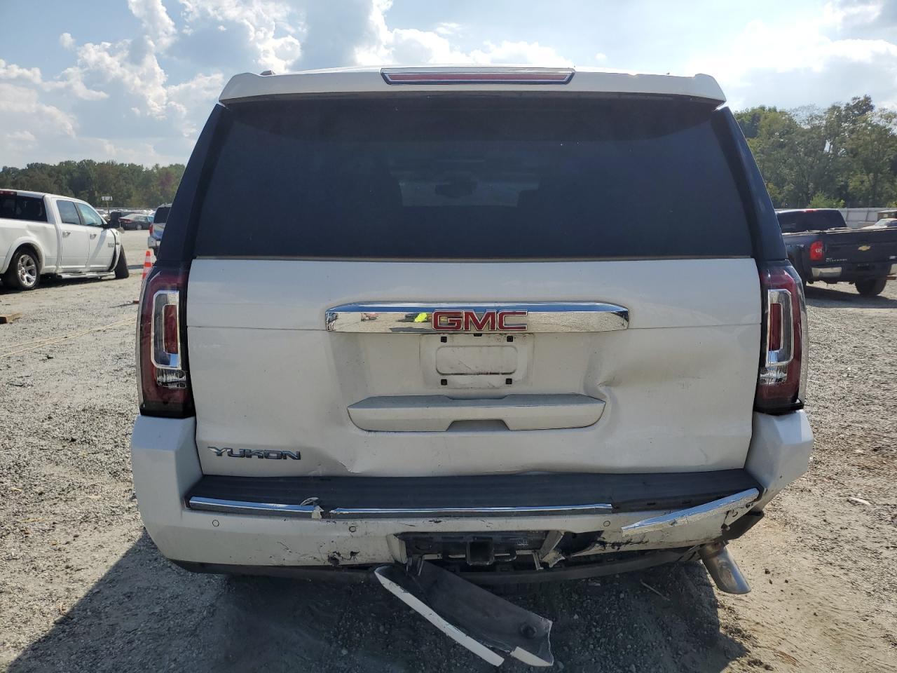 2016 GMC Yukon Denali VIN: 1GKS1CKJ0GR297830 Lot: 81296325