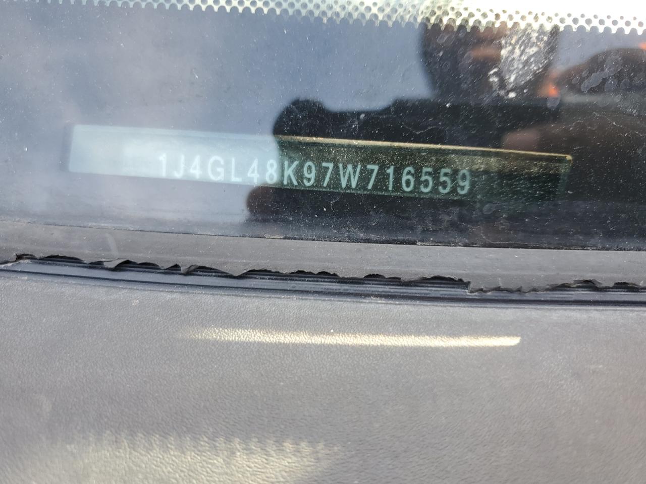 2007 Jeep Liberty Sport VIN: 1J4GL48K97W716559 Lot: 71746765