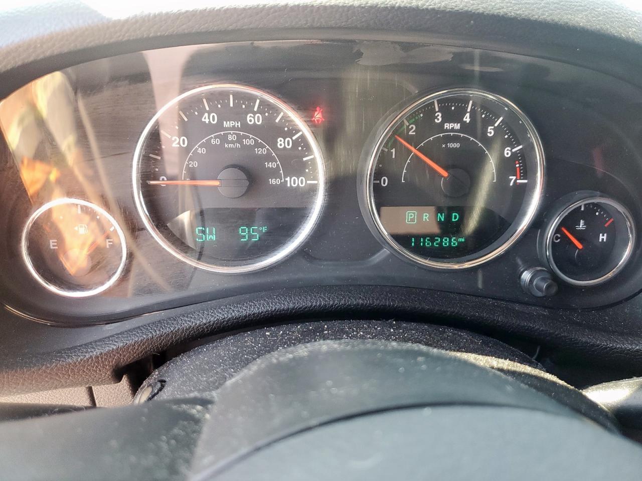 2014 Jeep Wrangler Unlimited Sport VIN: 1C4BJWDGXEL308301 Lot: 81073655