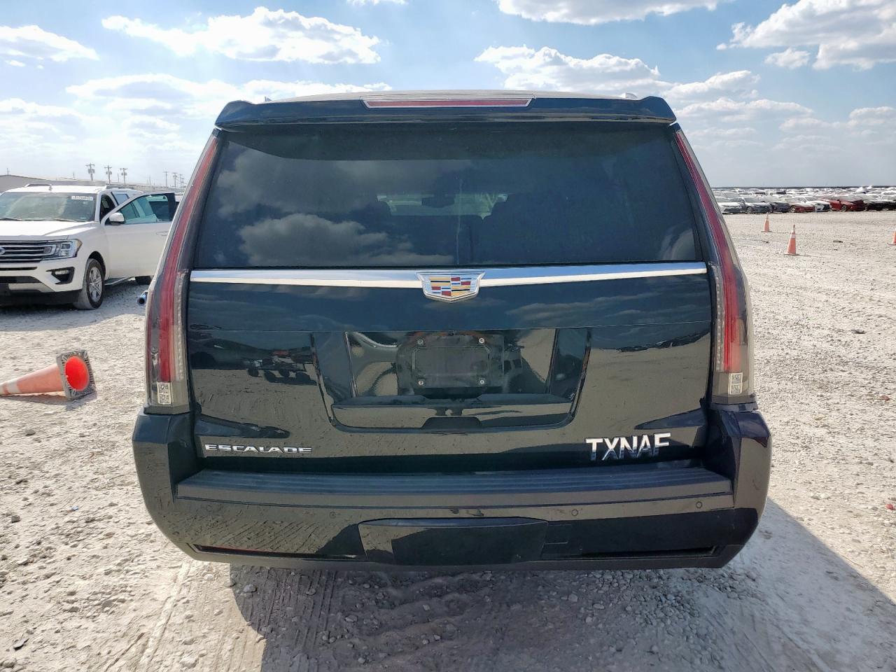 2018 Cadillac Escalade Esv VIN: 1GYS3GKJXJR172607 Lot: 84818365