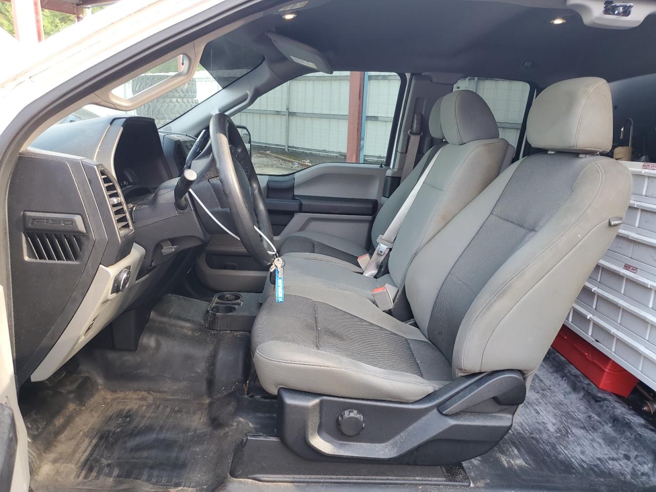 2018 Ford F150 Super Cab VIN: 1FTEX1C52JKF15909 Lot: 71581795