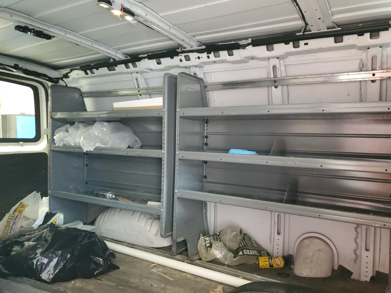 2017 Chevrolet Express G2500 VIN: 1GCWGAFF6H1113500 Lot: 84738435