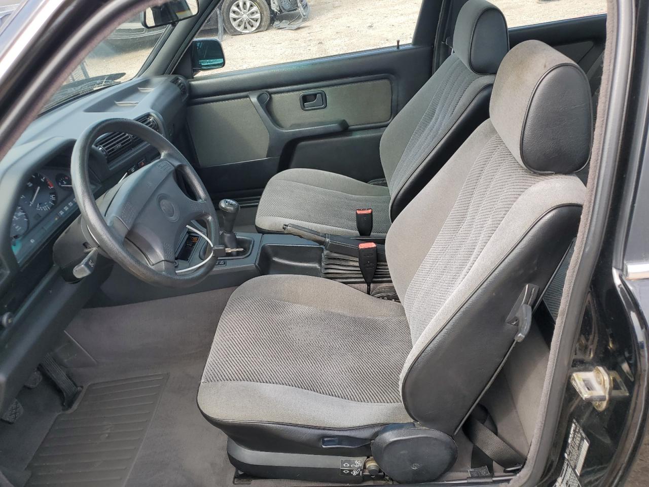 1990 BMW 325 I VIN: WBAAA131XLEC67844 Lot: 70373665