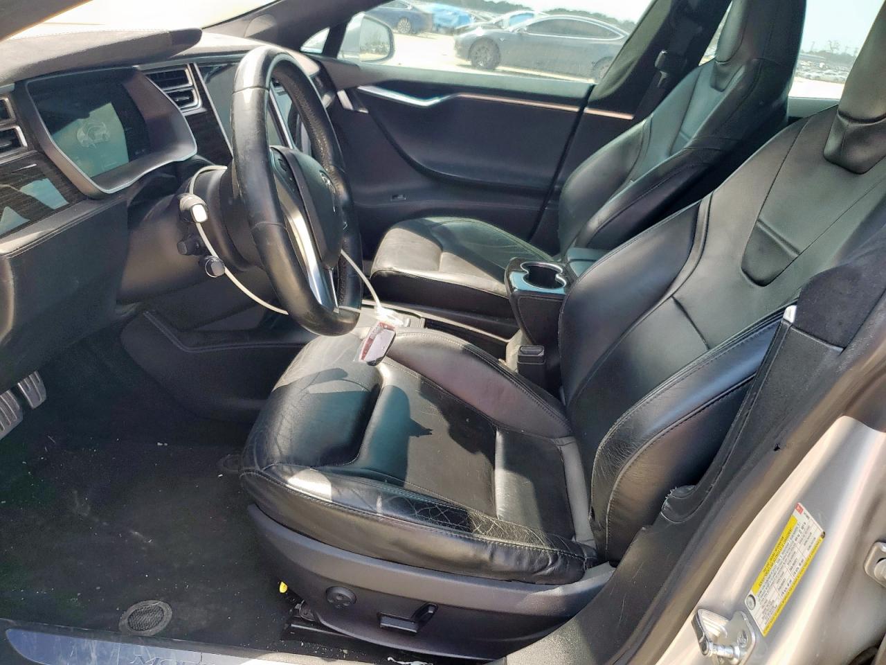 2016 Tesla Model S VIN: 5YJSA1E46GF141903 Lot: 68176285