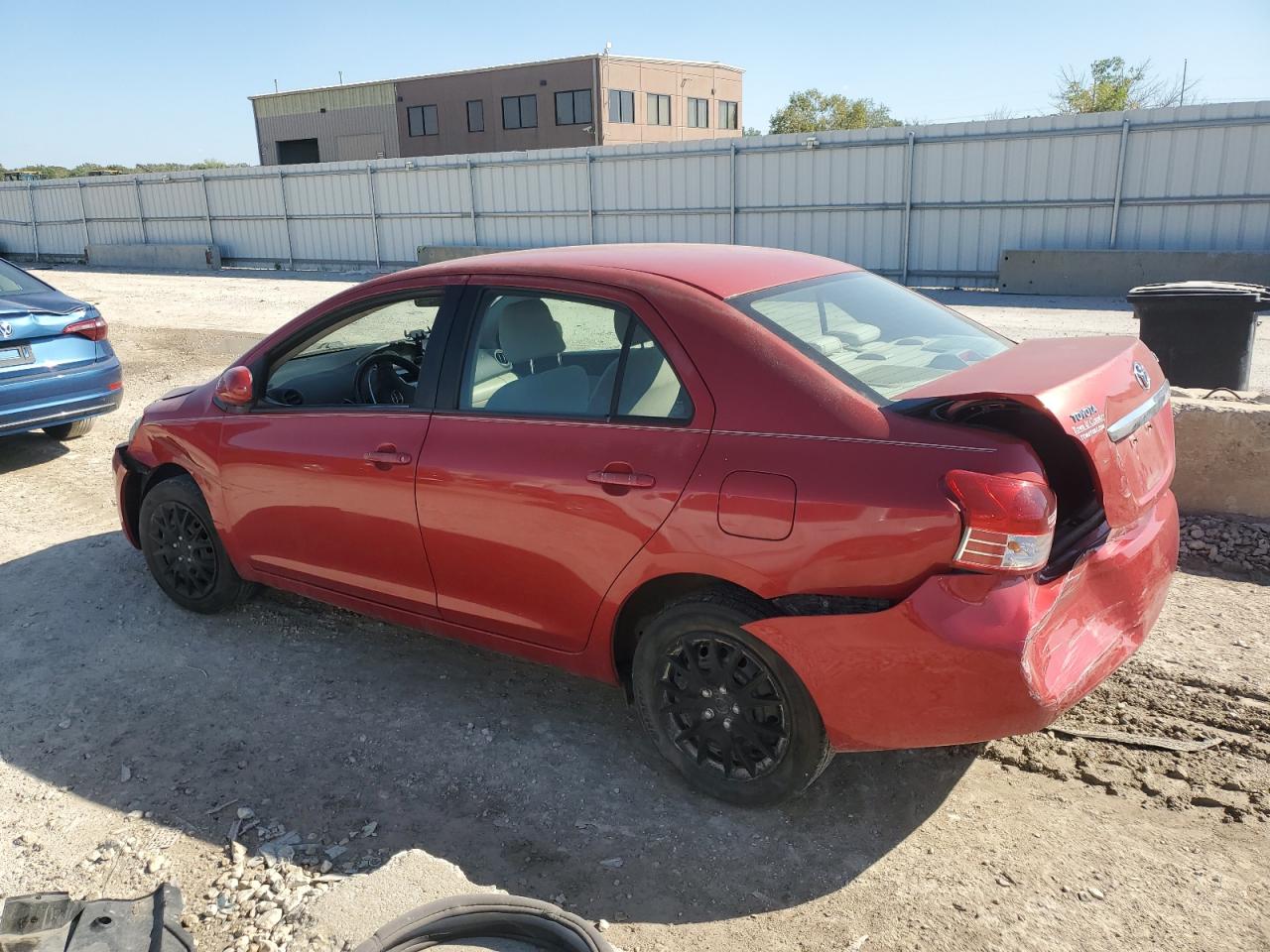 2007 Toyota Yaris red null gasoline JTDBT923071152182 photo #3