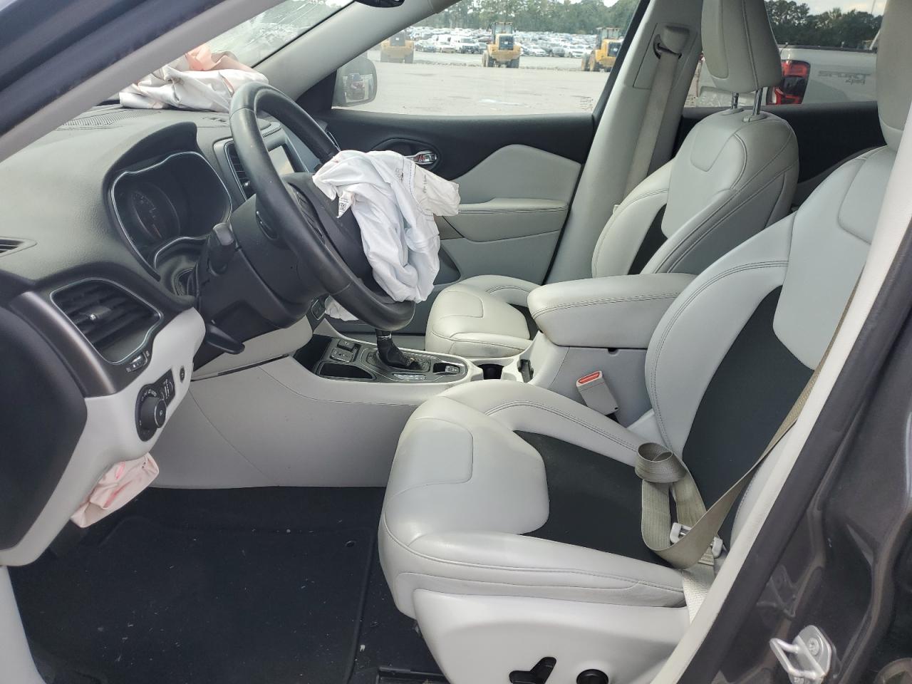 2020 Jeep Cherokee Latitude Plus VIN: 1C4PJLLBXLD511707 Lot: 71158395