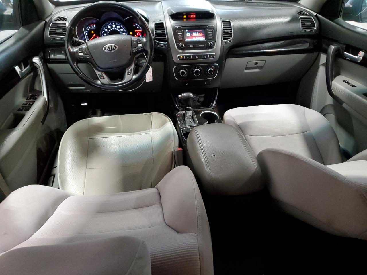 2014 Kia Sorento Lx VIN: 5XYKTCA62EG437665 Lot: 82126955