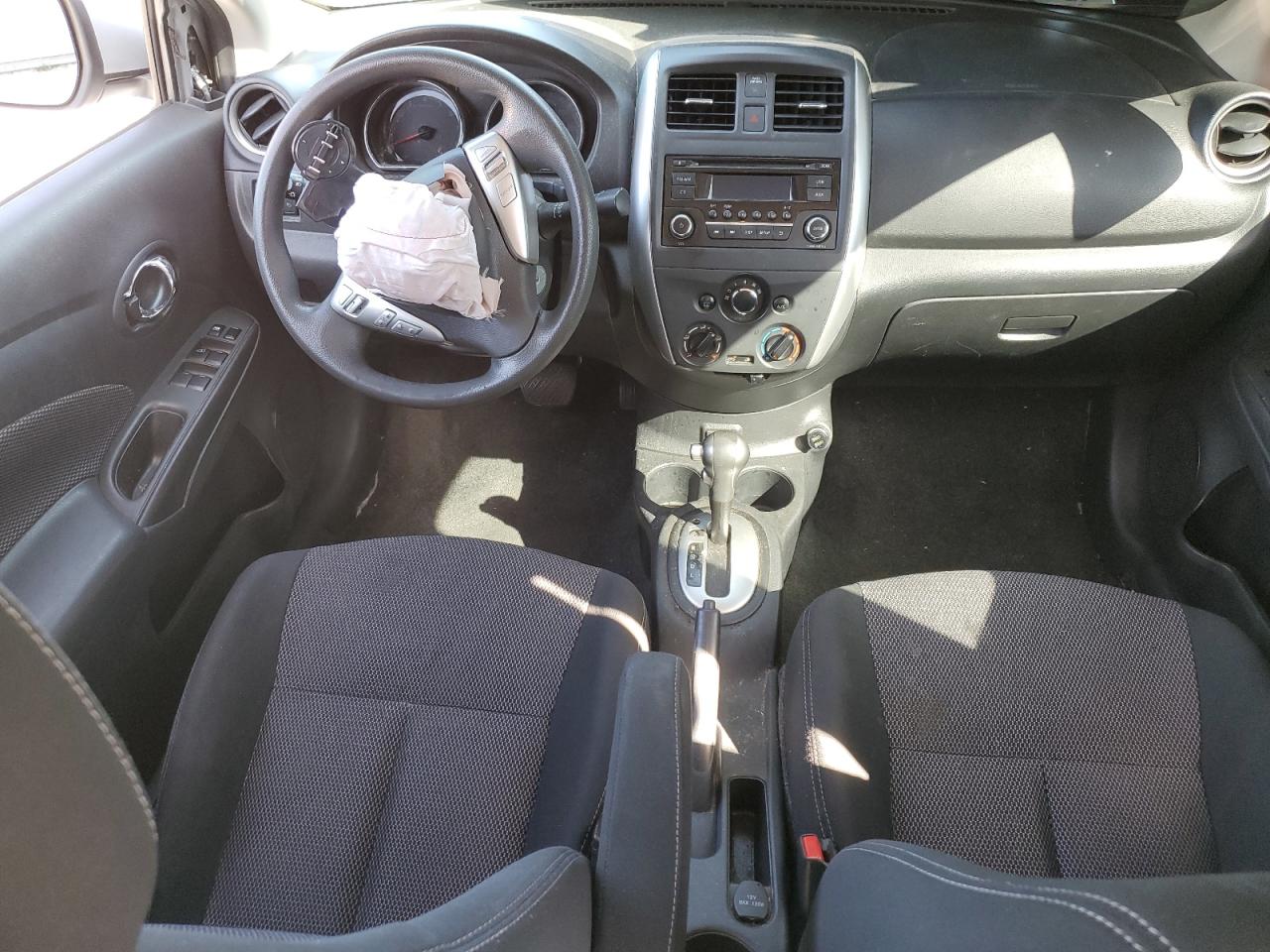 2018 Nissan Versa S VIN: 3N1CN7AP1JL875579 Lot: 81776675