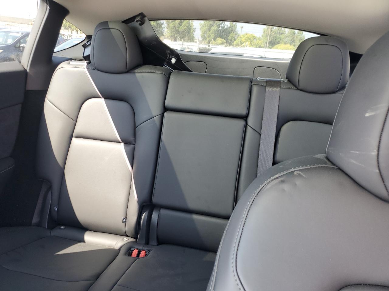 2025 Tesla Model Y VIN: 7SAYGDED1SF239968 Lot: 81671175