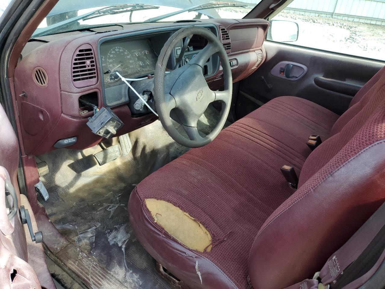 1998 Chevrolet Gmt-400 K1500 VIN: 1GCEK14M9WZ140037 Lot: 80829445