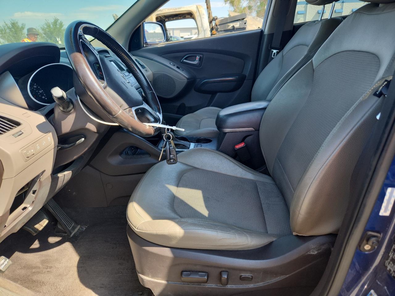 2014 Hyundai Tucson Gls VIN: KM8JUCAG8EU914661 Lot: 70832365