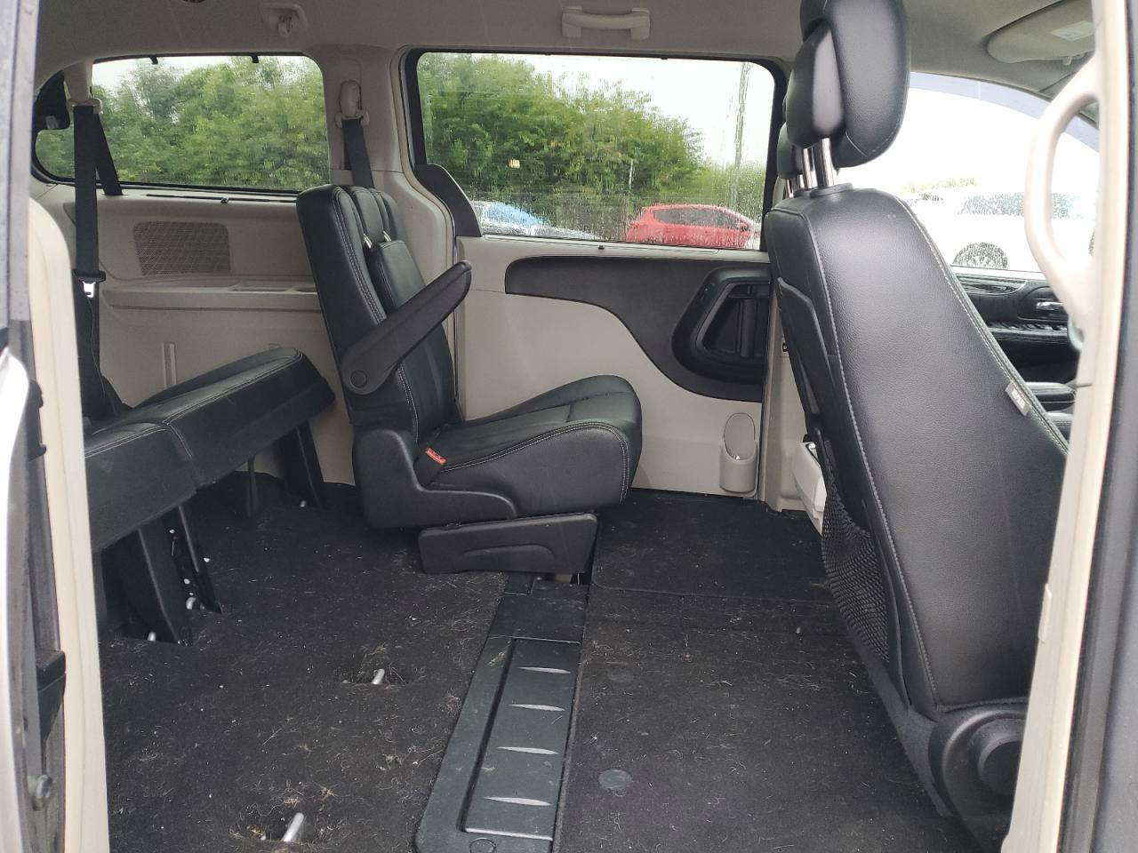 2016 Chrysler Town & Country Touring VIN: 2C4RC1BG5GR303127 Lot: 81577635