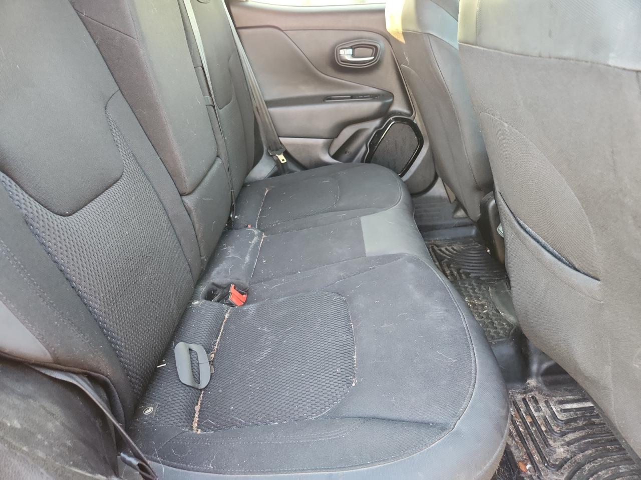 2019 Jeep Renegade Latitude VIN: ZACNJBBB8KPJ78780 Lot: 81255845