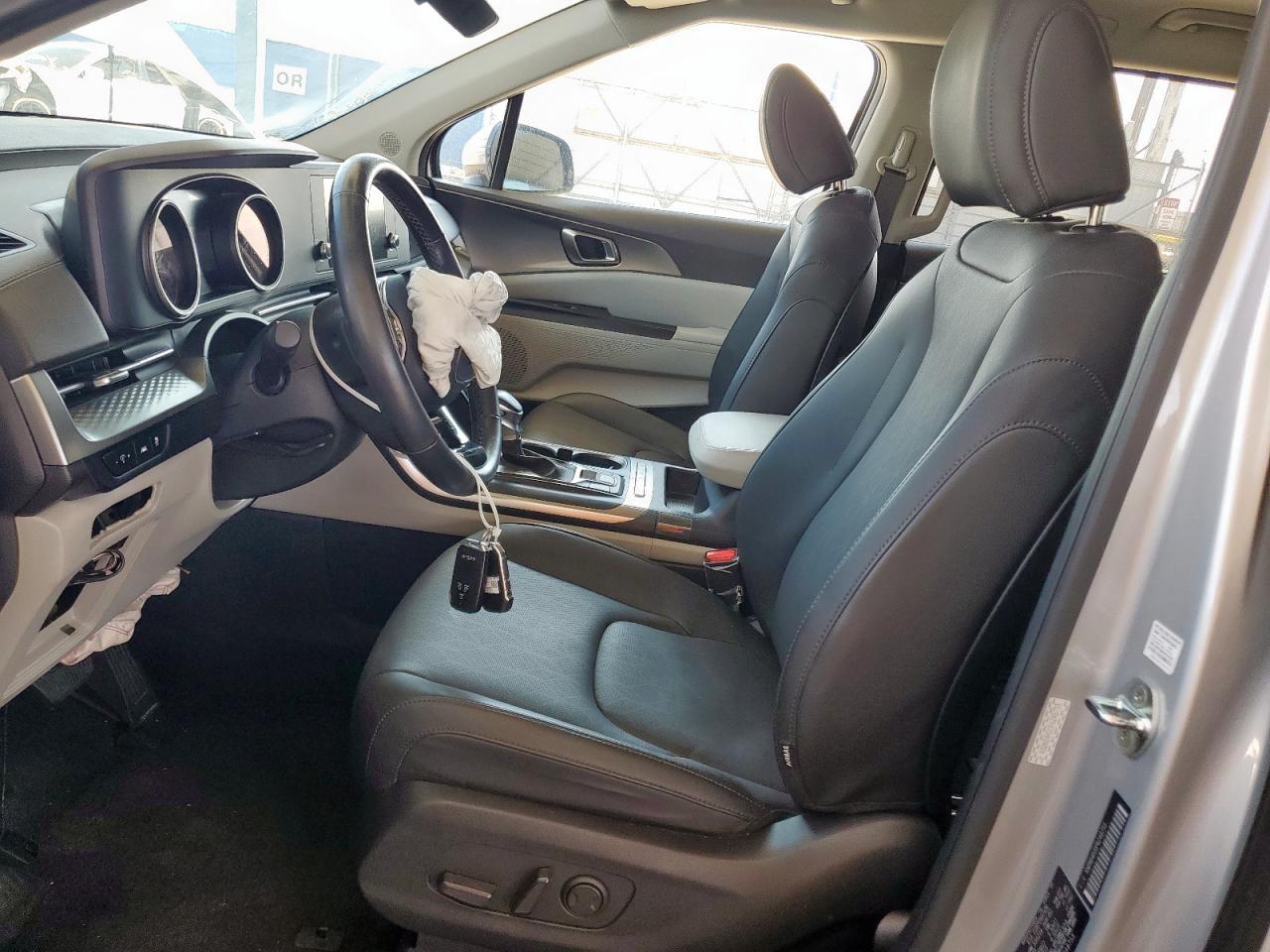 2023 Kia Carnival Lx VIN: KNDNB4H31P6248755 Lot: 81925545