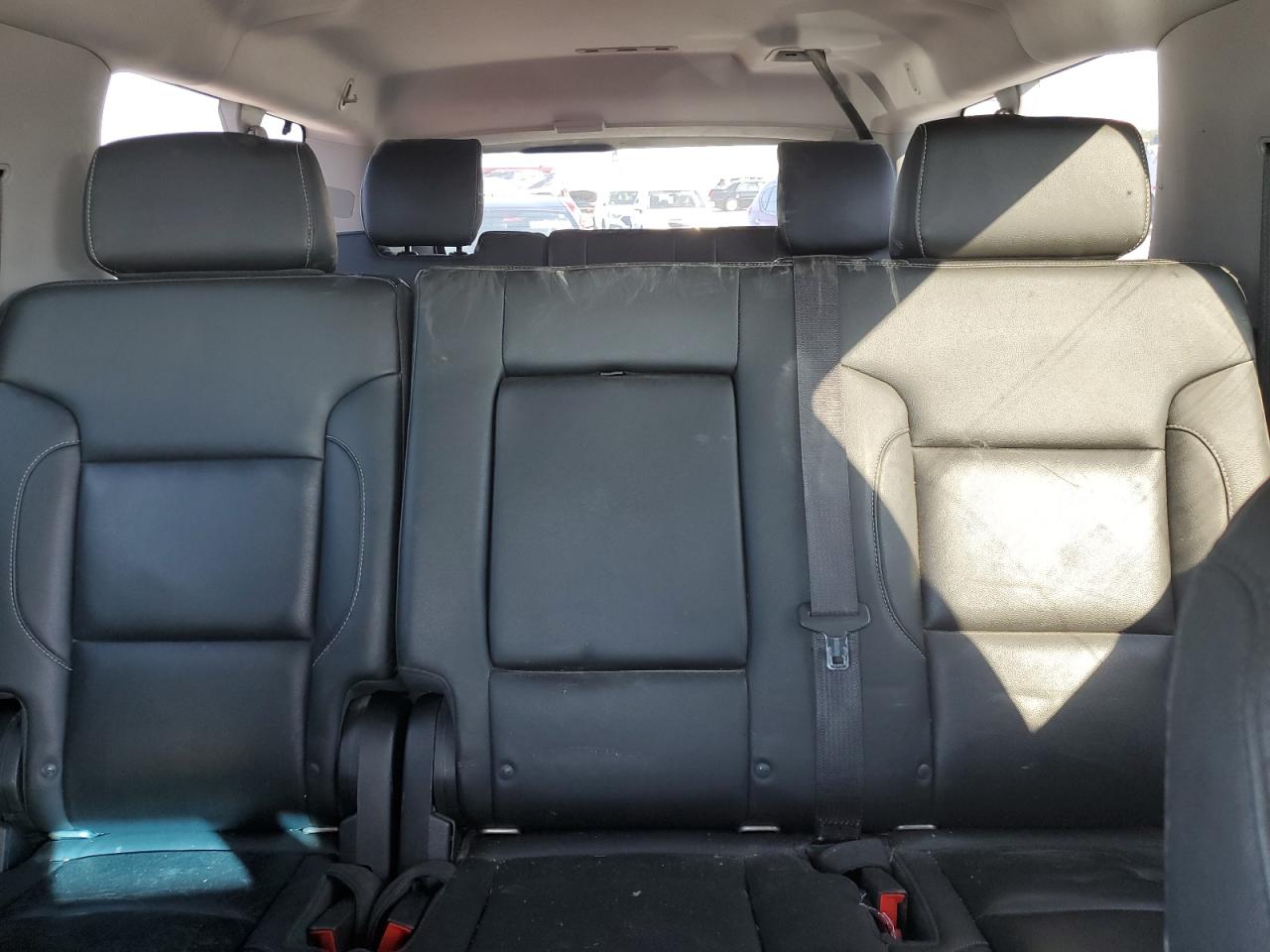 2018 Chevrolet Suburban K1500 Lt VIN: 1GNSKHKC2JR353871 Lot: 80816825