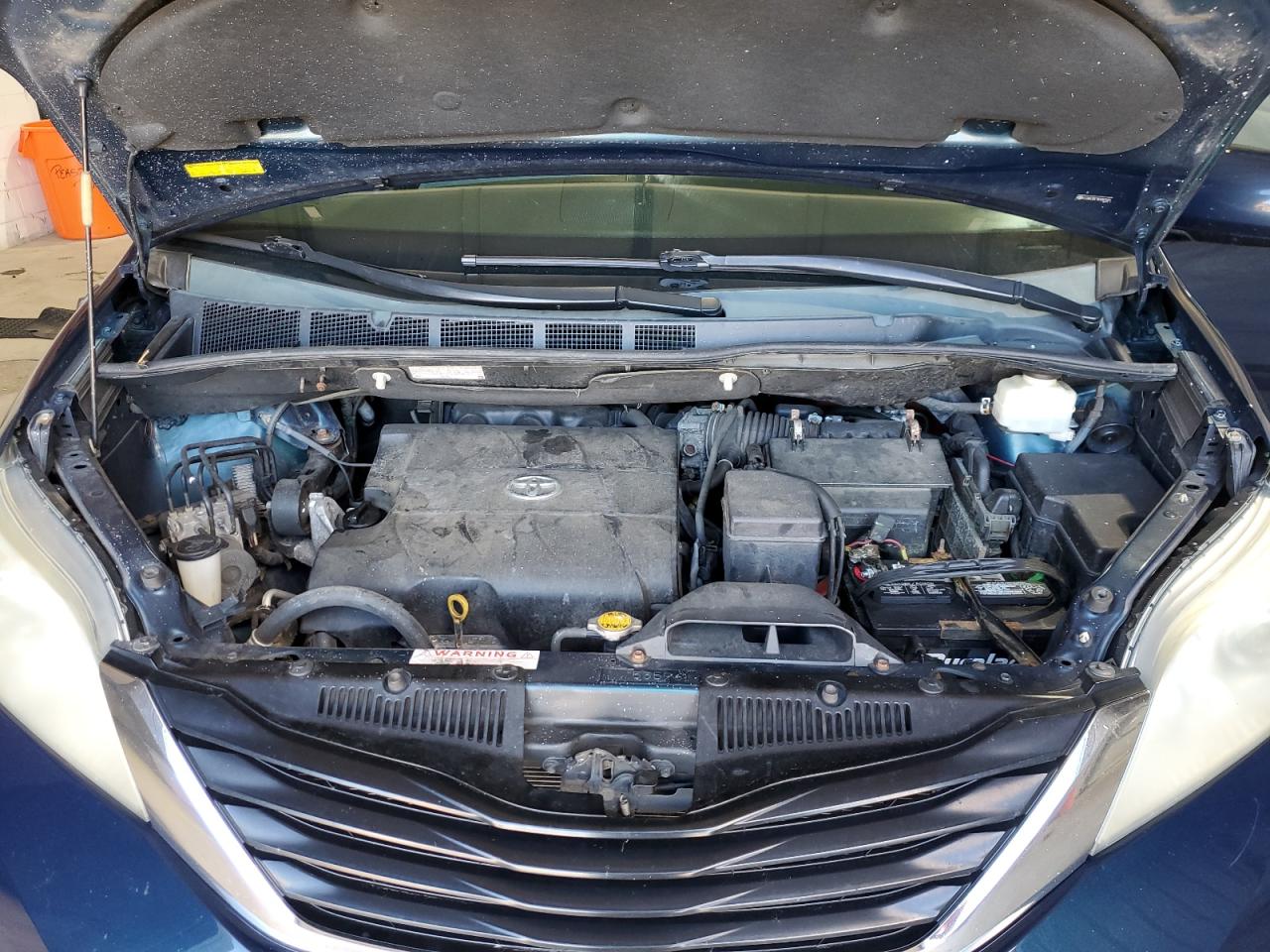 2011 Toyota Sienna Le VIN: 5TDKK3DC1BS087481 Lot: 84254635