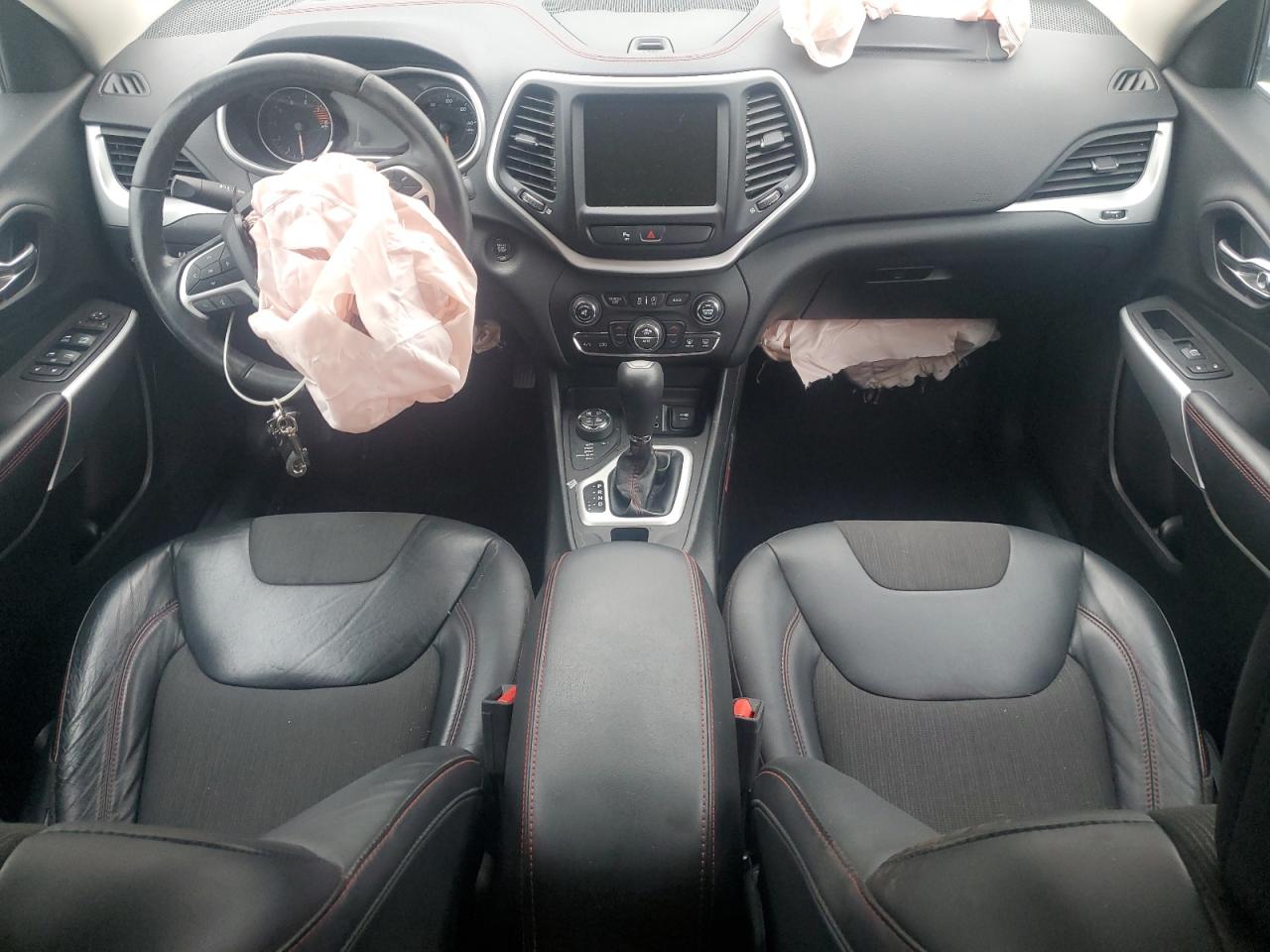 2018 Jeep Cherokee Trailhawk VIN: 1C4PJMBX5JD610418 Lot: 84617275