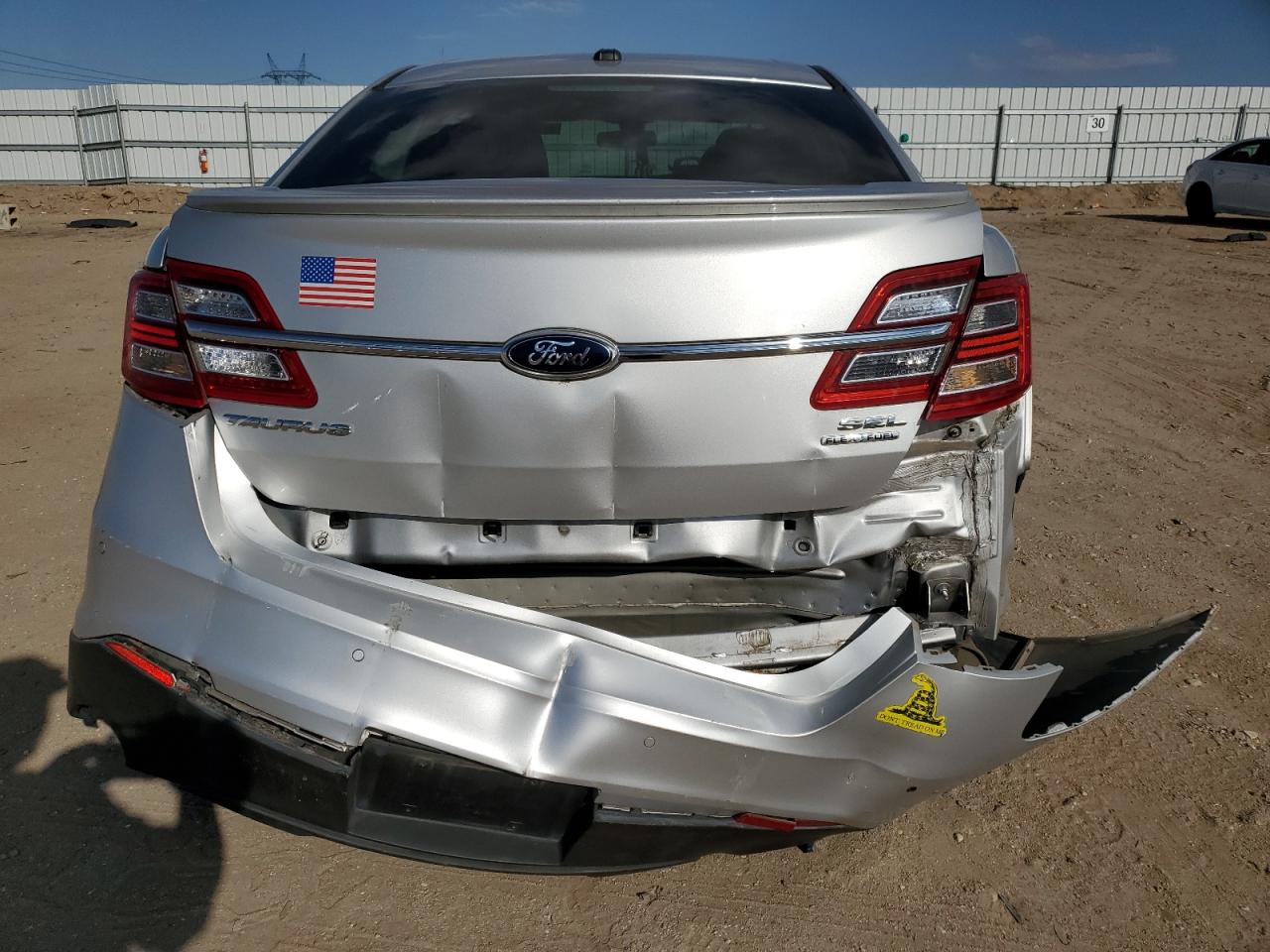 2013 Ford Taurus Sel VIN: 1FAHP2E85DG205826 Lot: 83818025